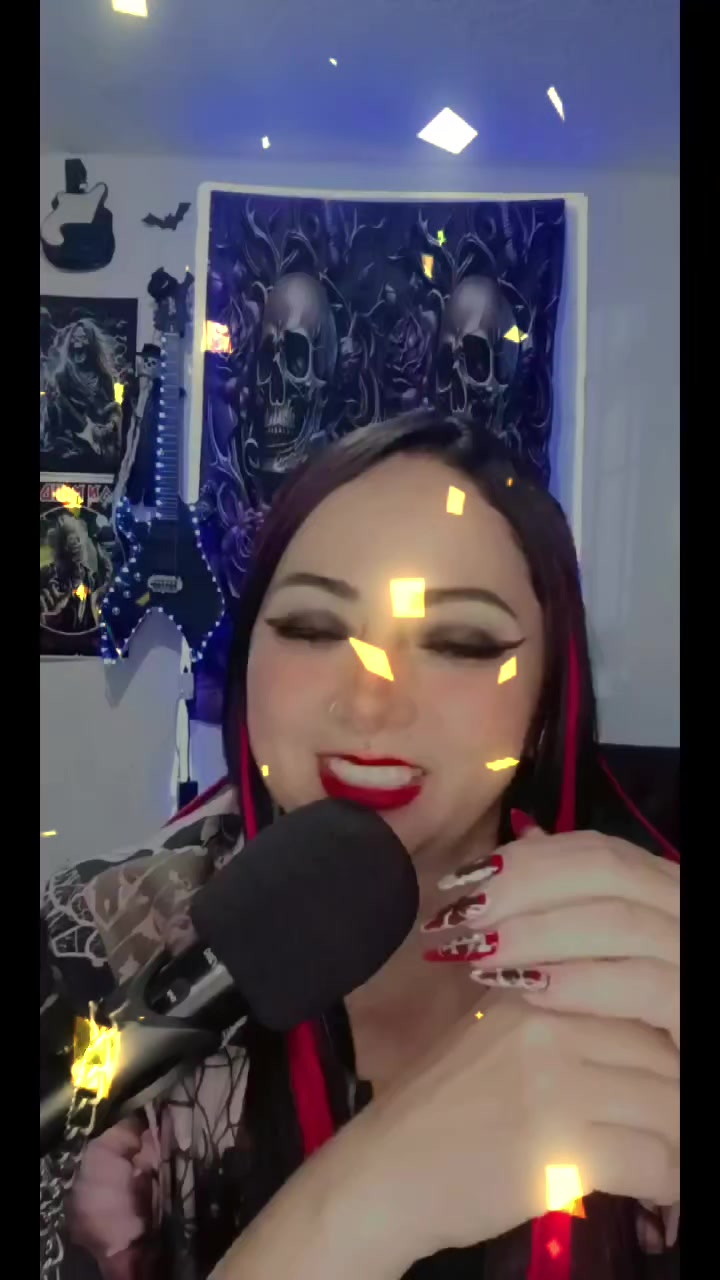 @🎸MARYROCKMETAL 🦇🤘 ☁️🐺