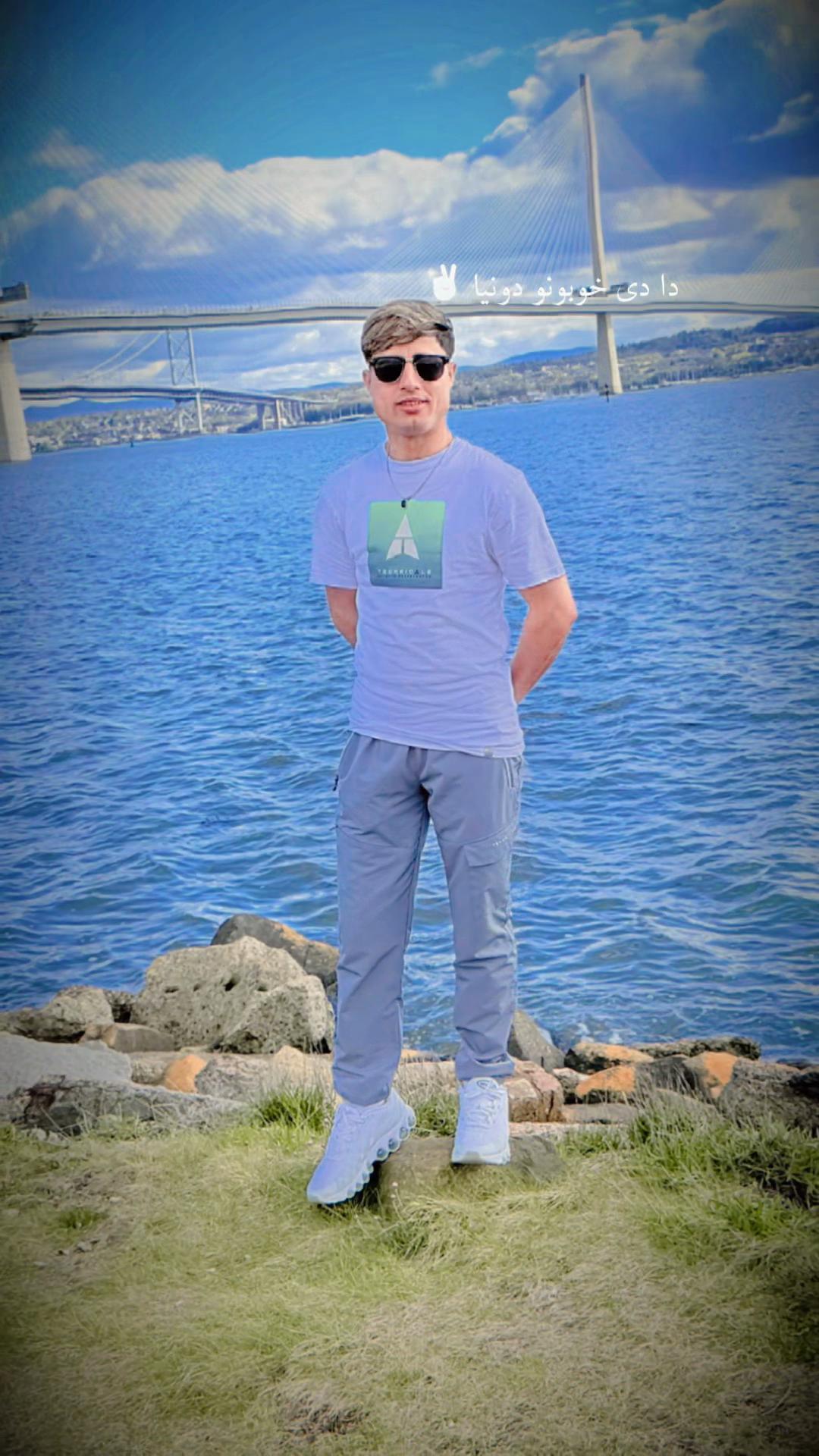 @𝒜𝓁ℴ𝓃ℯᵇᵒʸ ⁂