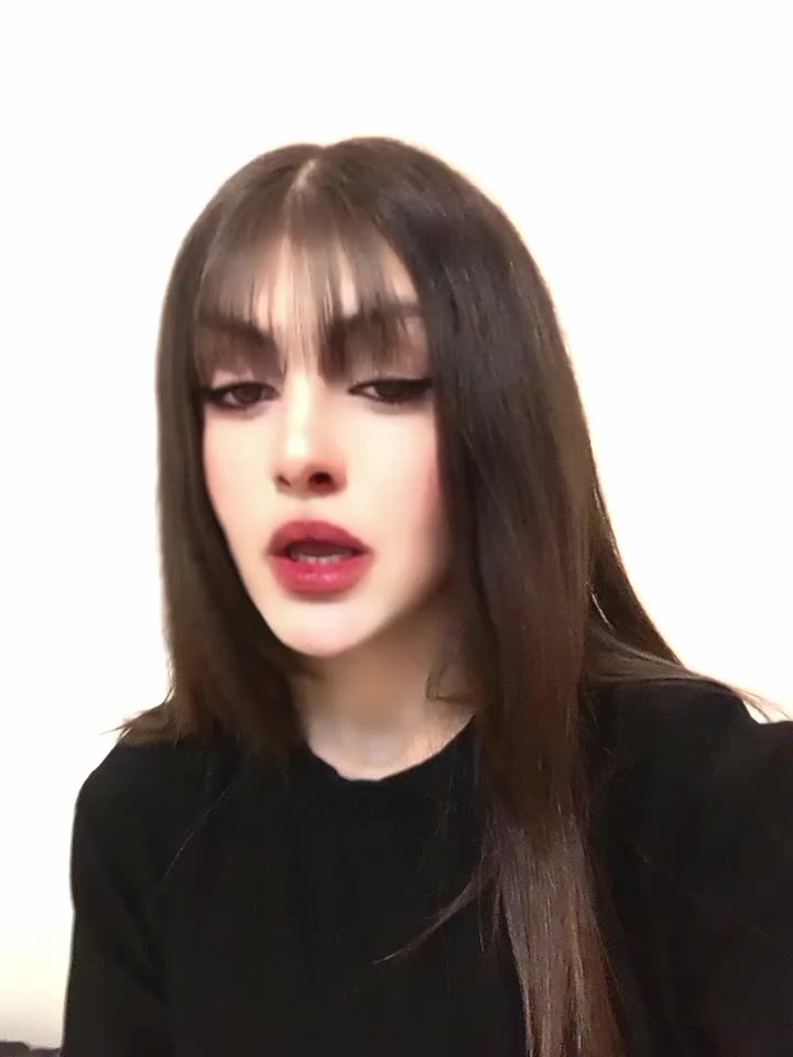 @theselenaw