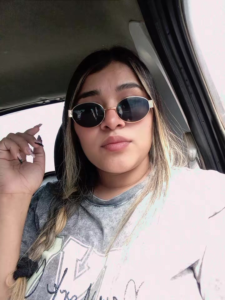 @Dani 🦂🌺🌸
