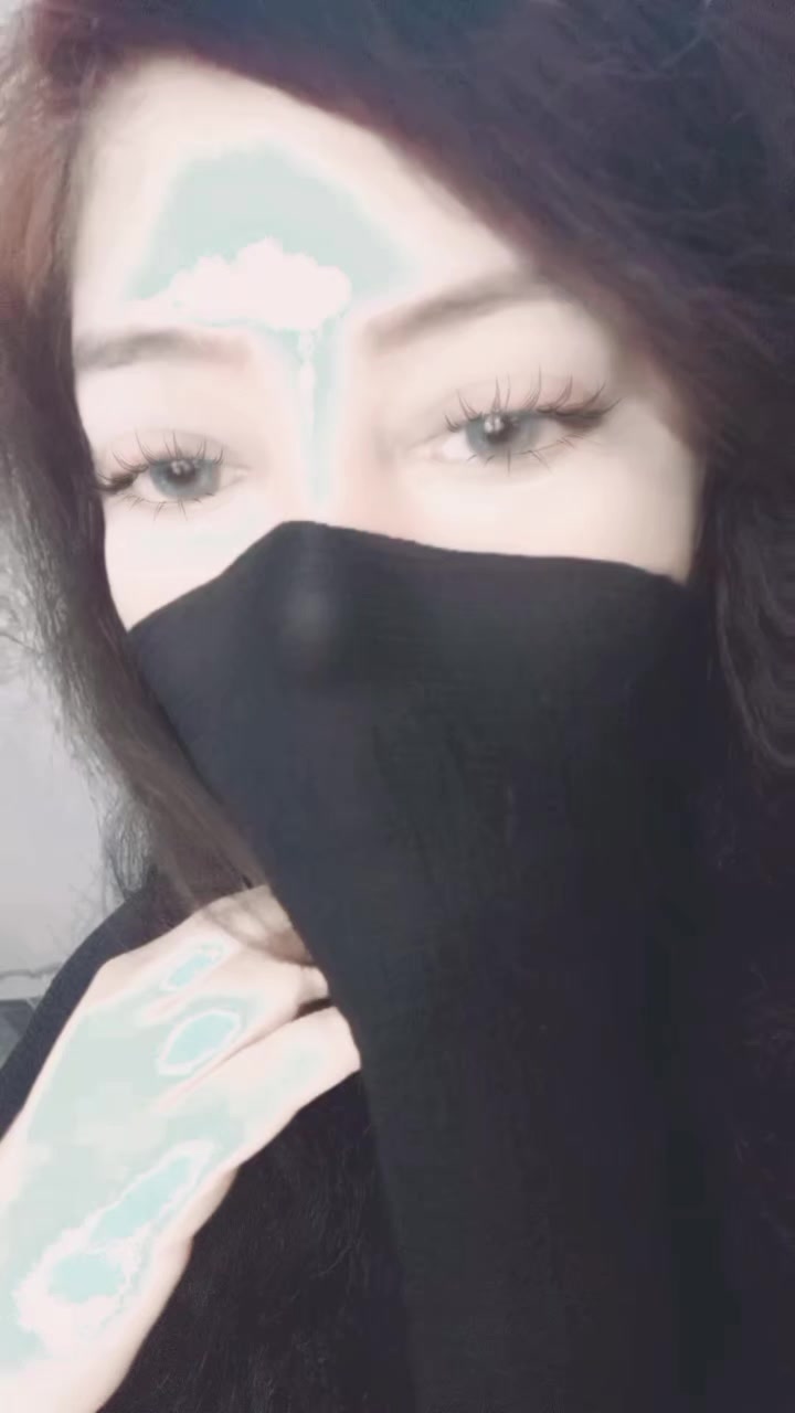 @𝕴𝖘𝖍𝖆𝕭𝖚𝖙𝖙