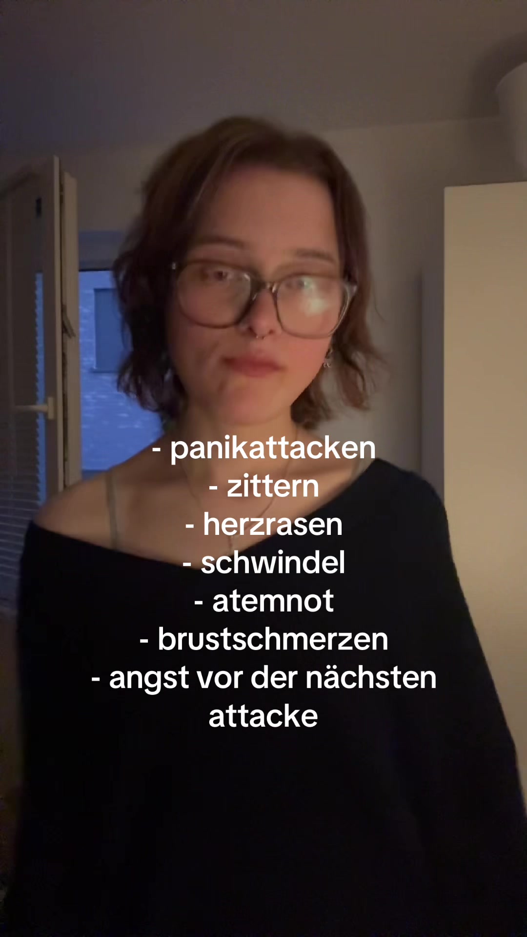@￴