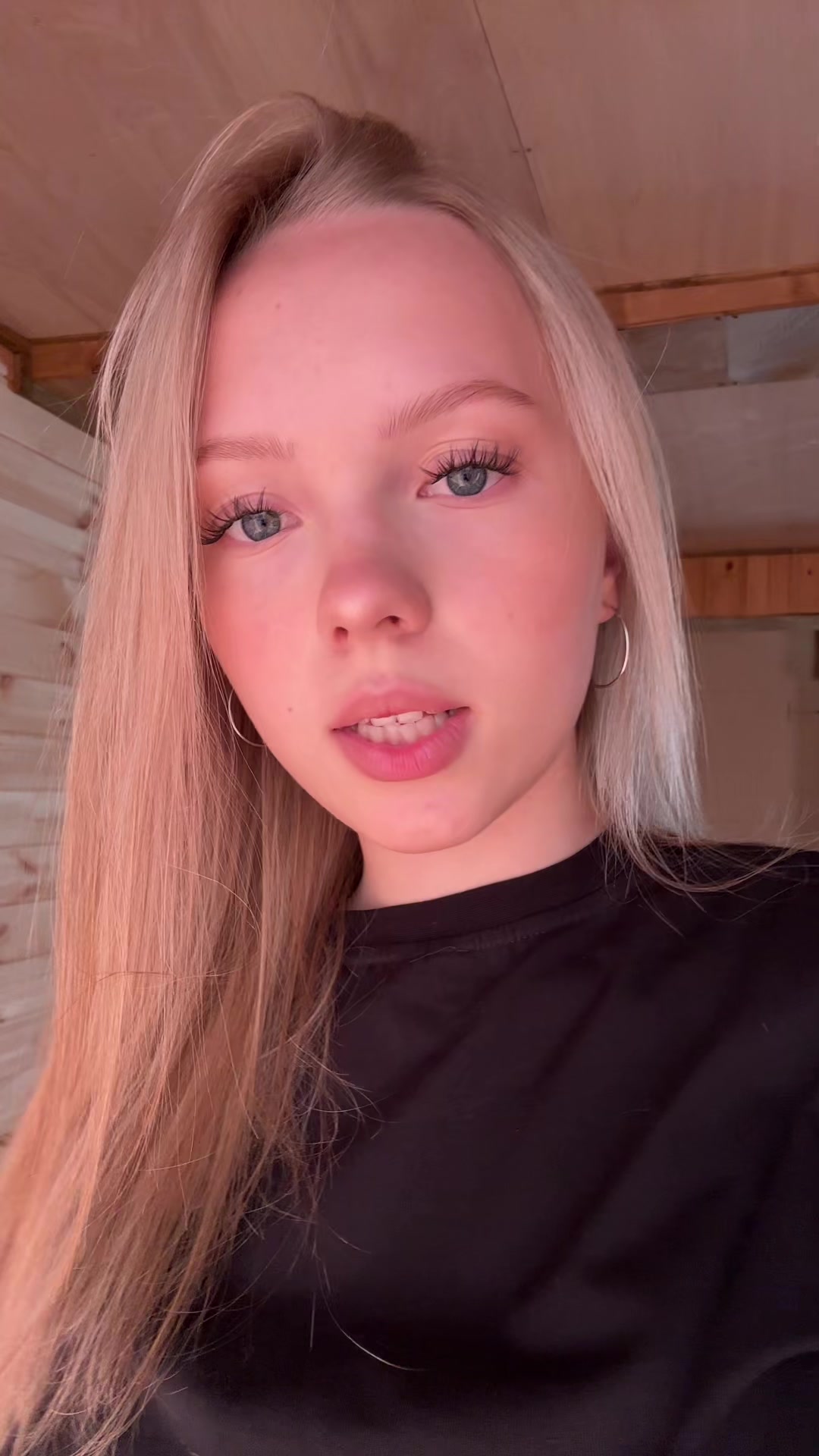 @лиза