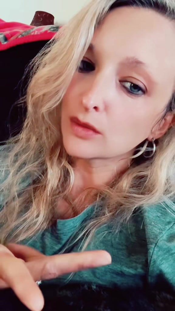 @💜Cayla Rae💜