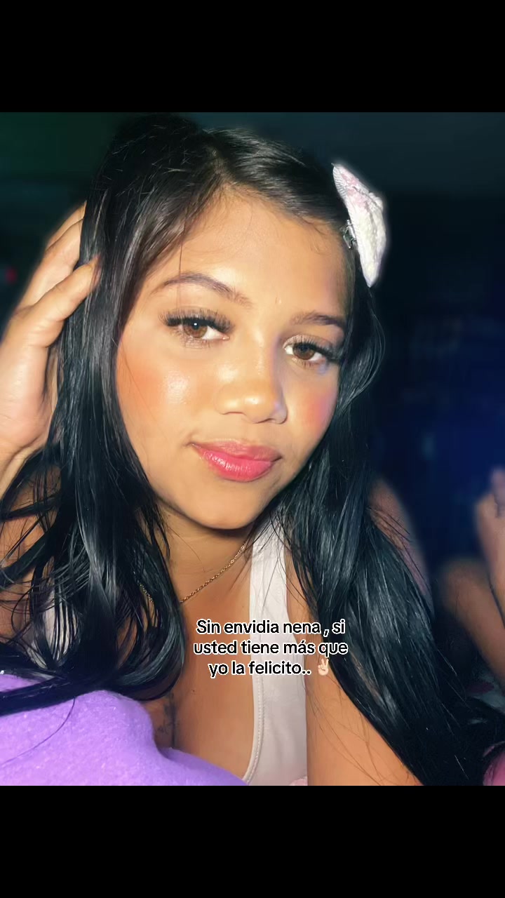 @Valentina♡