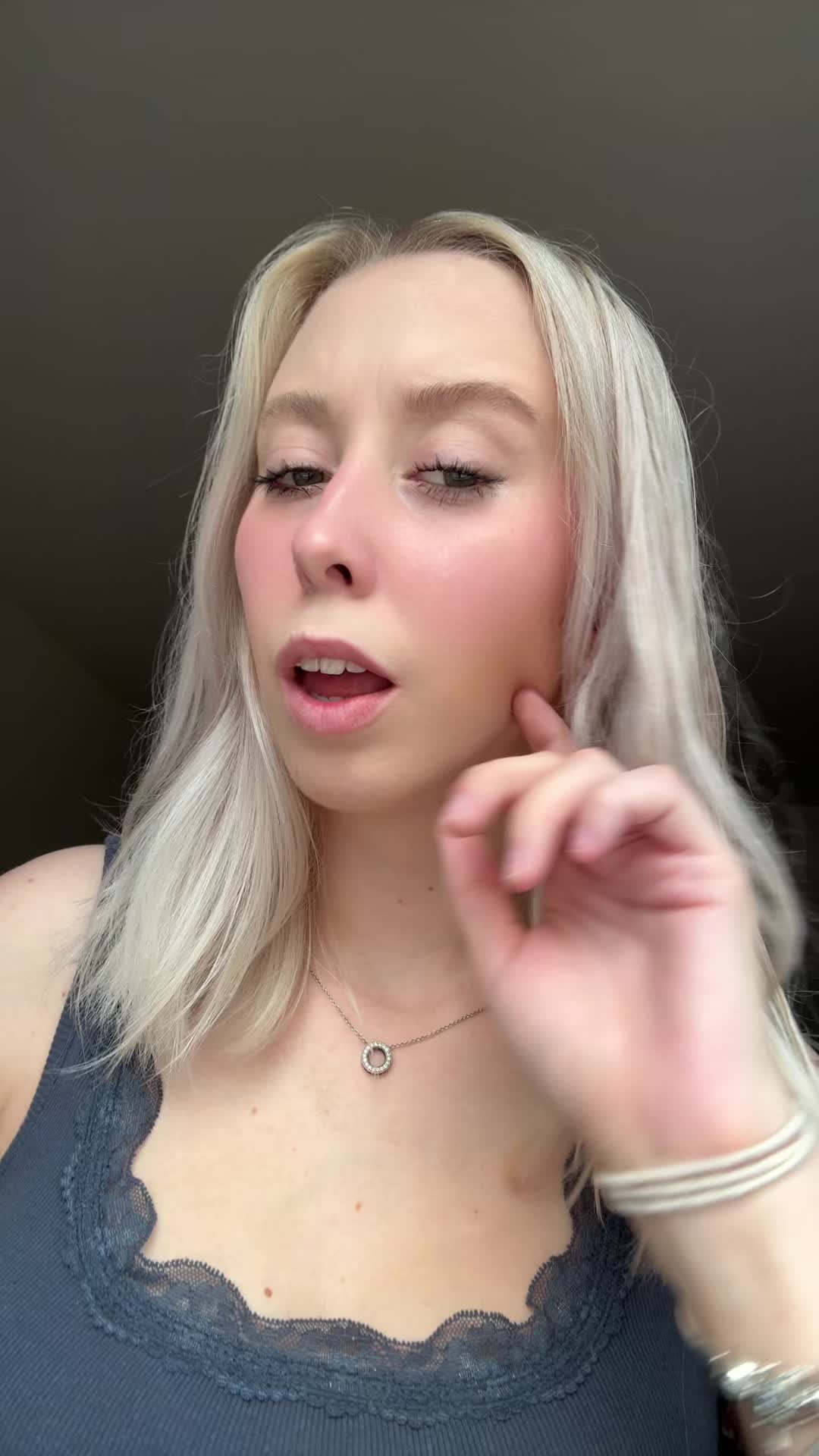 @Lenaxagm