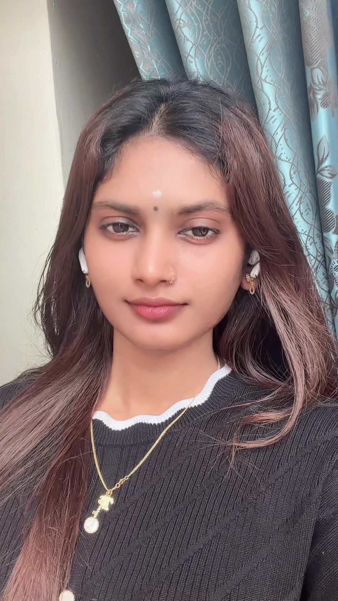 @Thivya 🤍