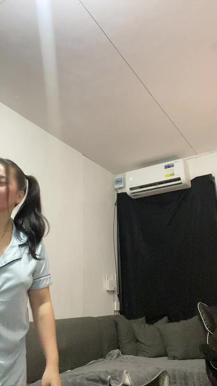 @gillaxx_
