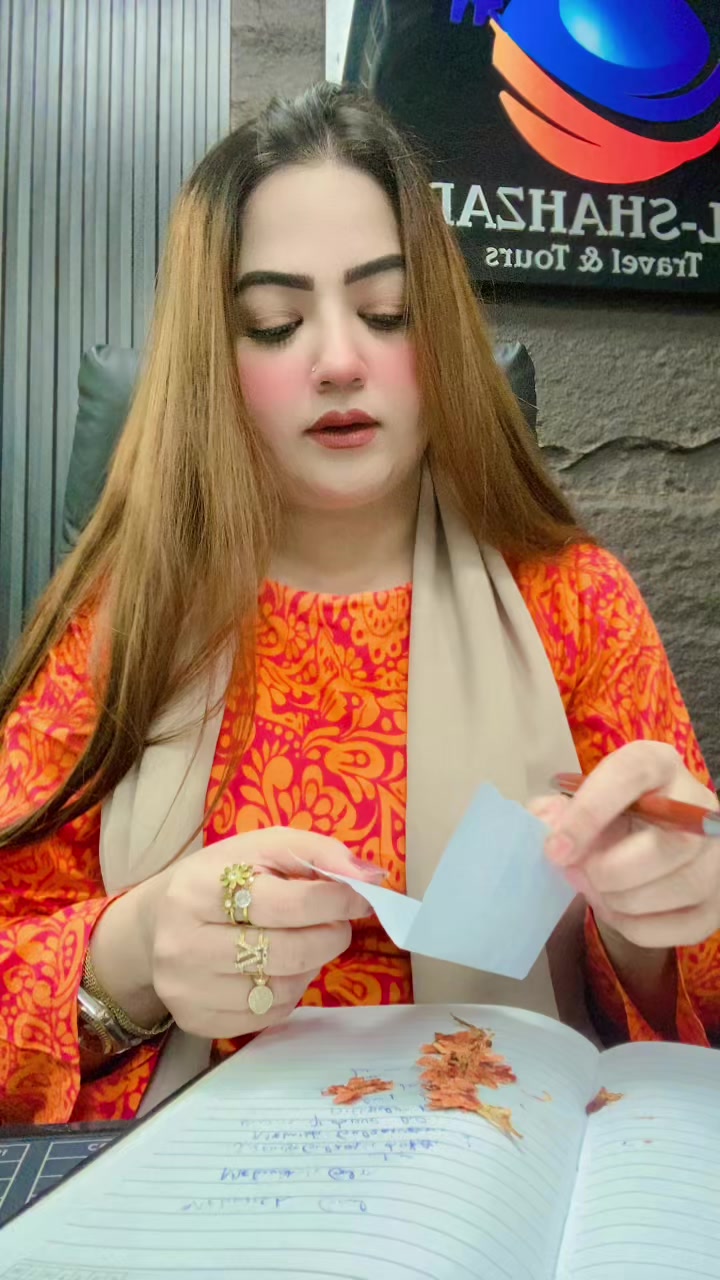 @Mahimalik🦋