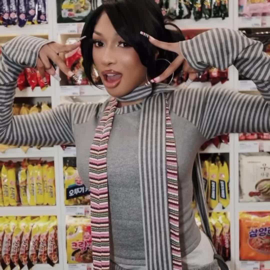 @ᥫ᭡