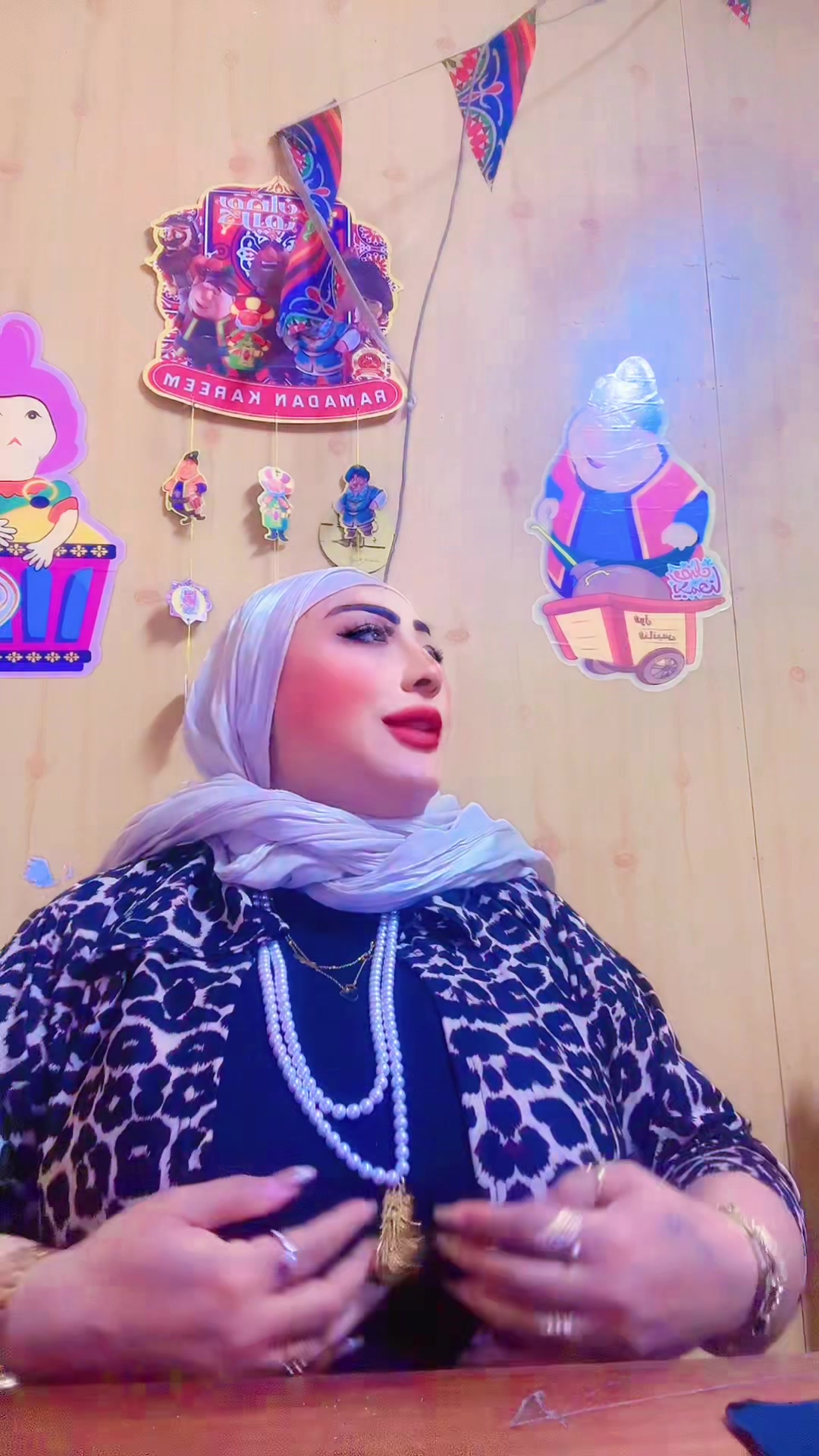 @Hemmat 🦉🫰🥰DIVA☺️🧡😘