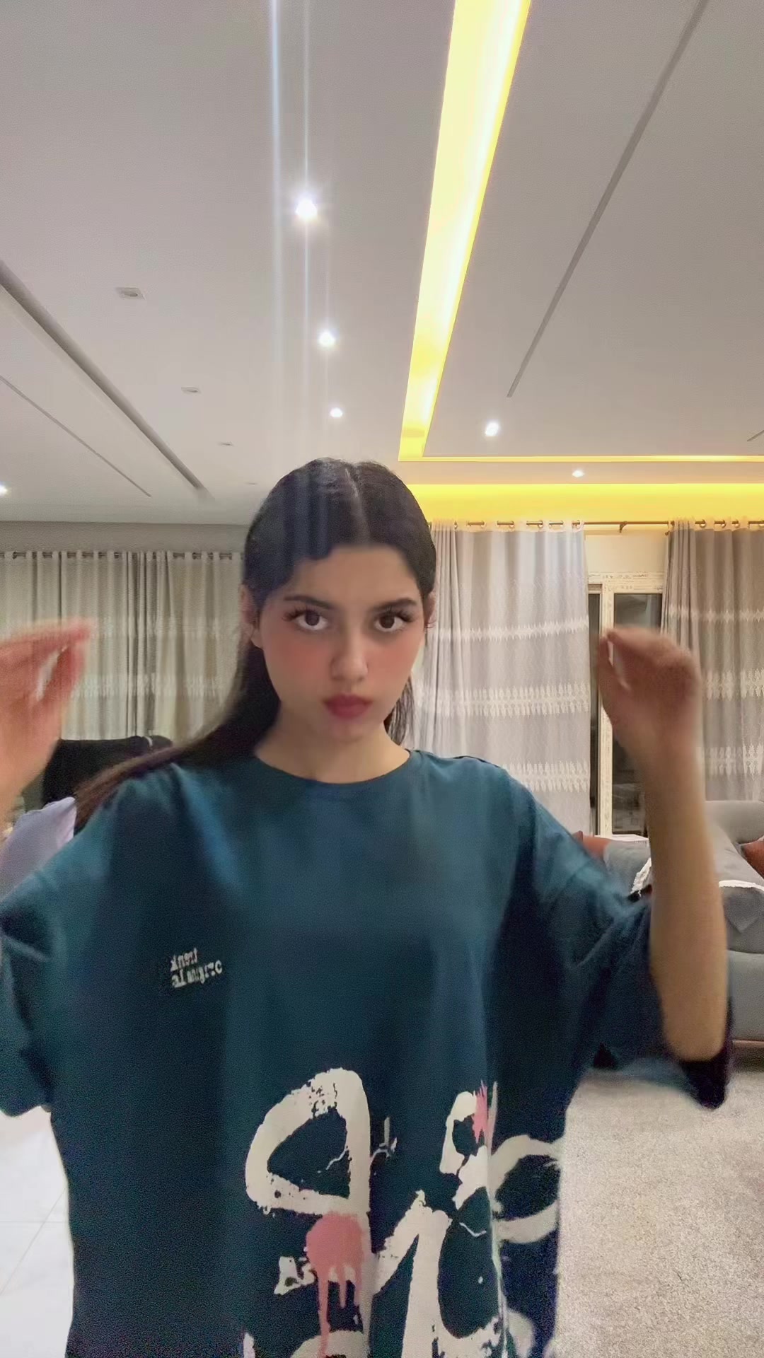 @๐๐จ๐ง๐๐ธ๐ป