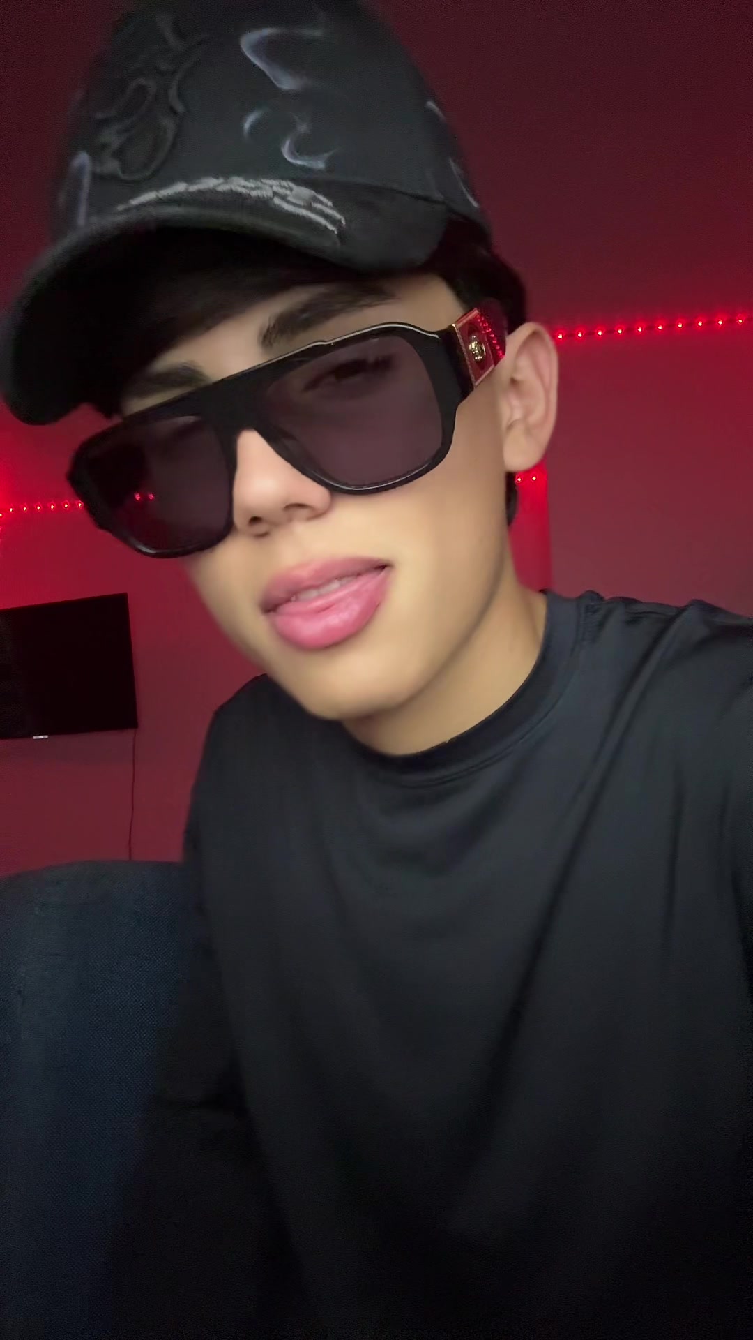 @márquez