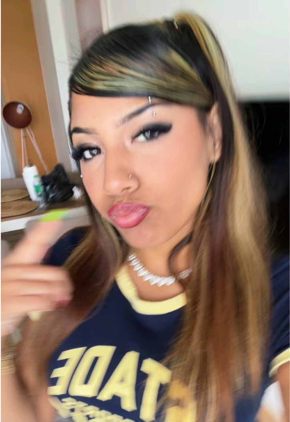 @𝔉𝔢𝔫𝔦𝔰𝔢