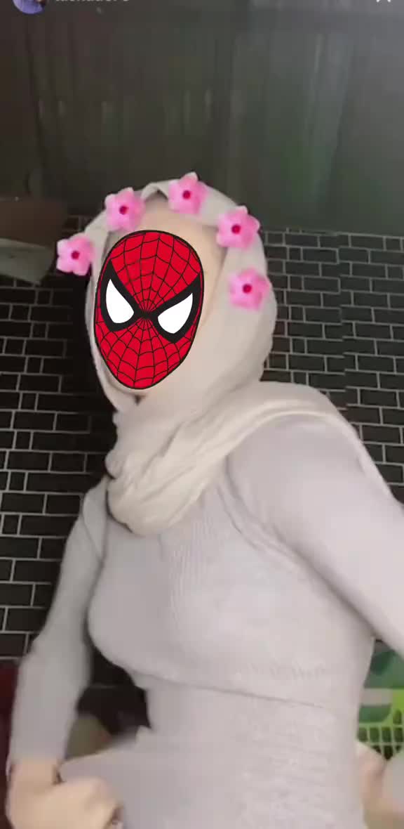 @Queen01