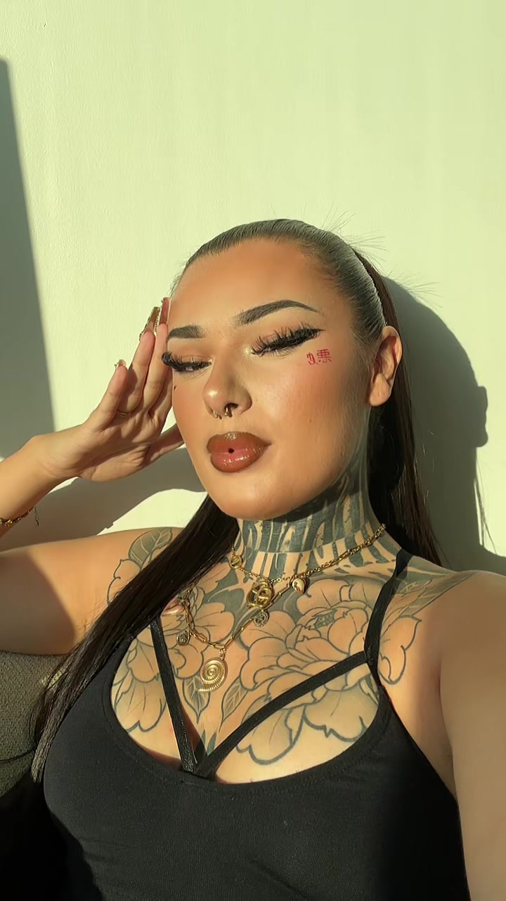 @Baddie_ink