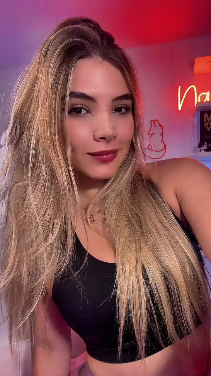 @Nana Ballesteros🦊 🐈&zwj;⬛