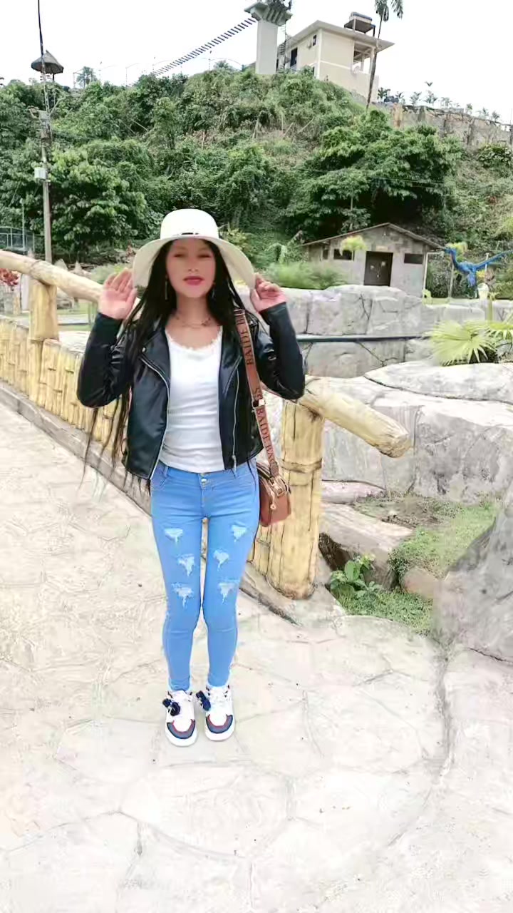 @&hearts;️🦋t&uacute; cholita Elvira 🦋&hearts;️