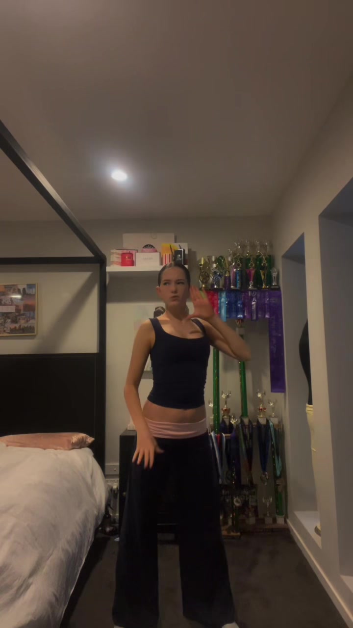 @𝒞𝒶𝒽𝓁𝒾𝒶