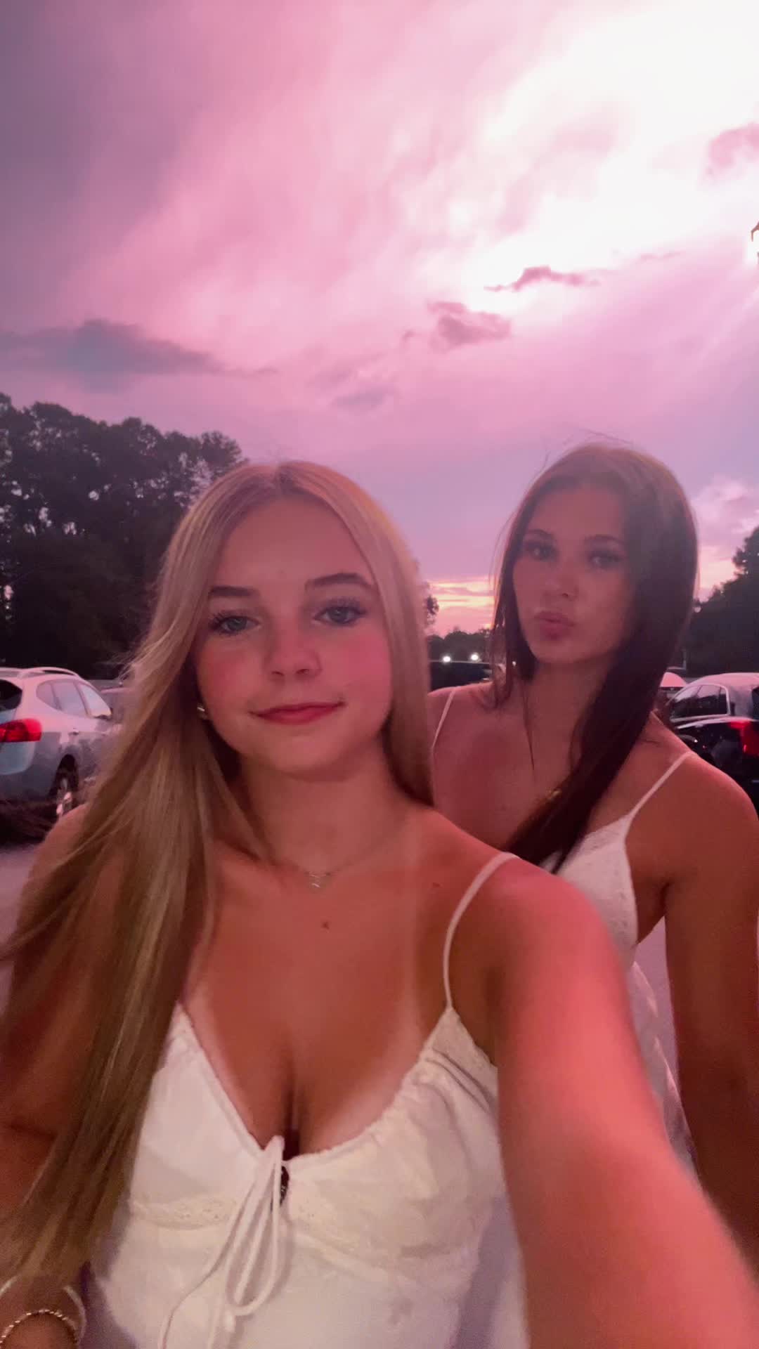 @C A R O L I N E
