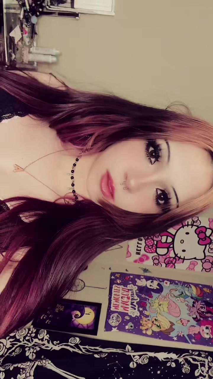 @Bella<3