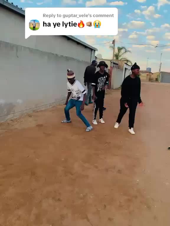 @mnyamane himself .🤡