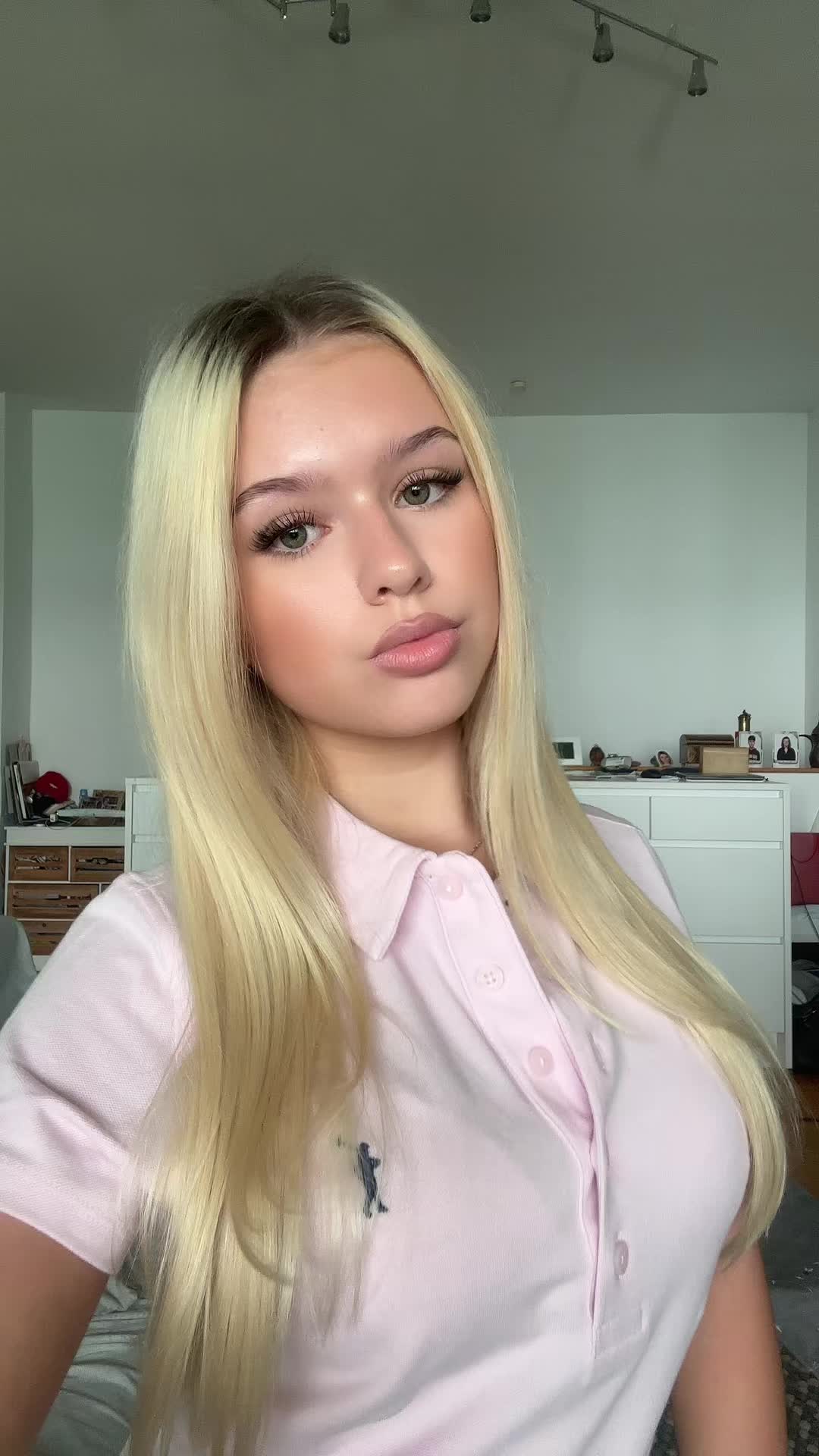 @ellamagnutellaaa