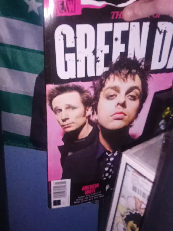 @billie joe's eyeliner