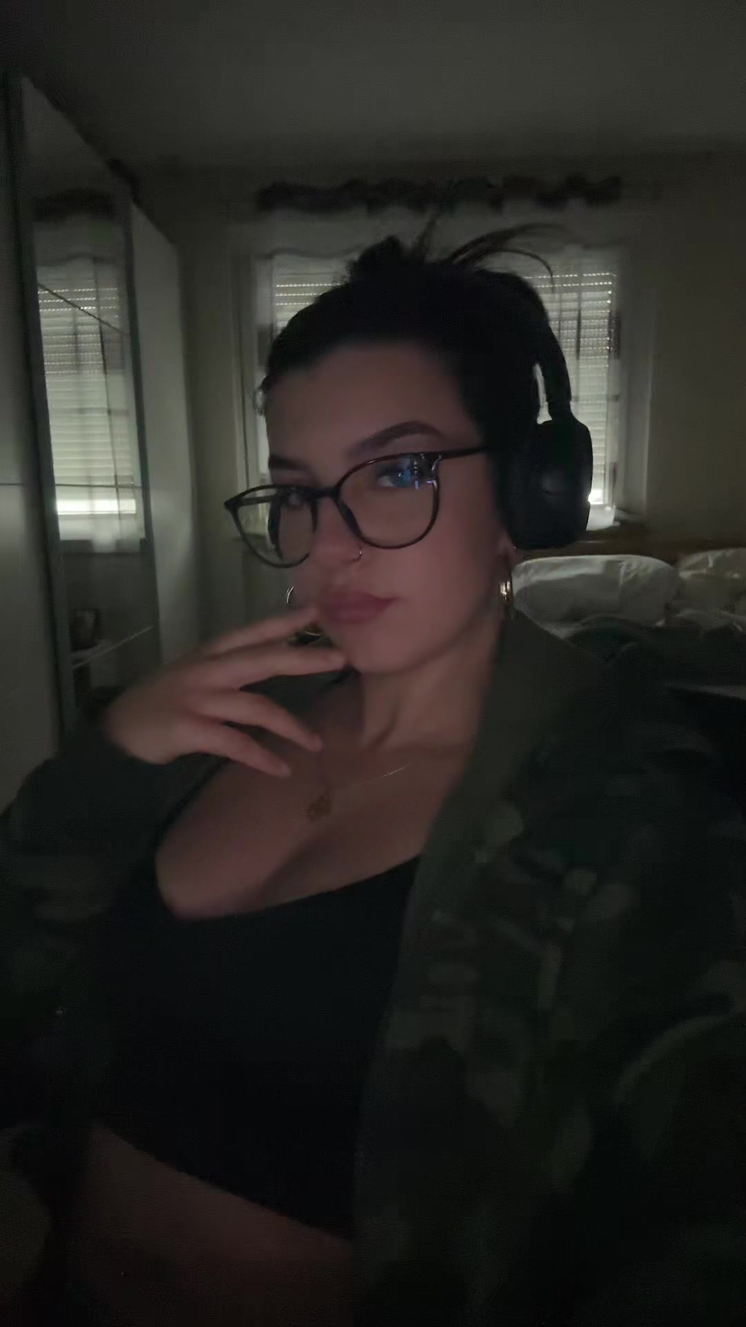 @<3