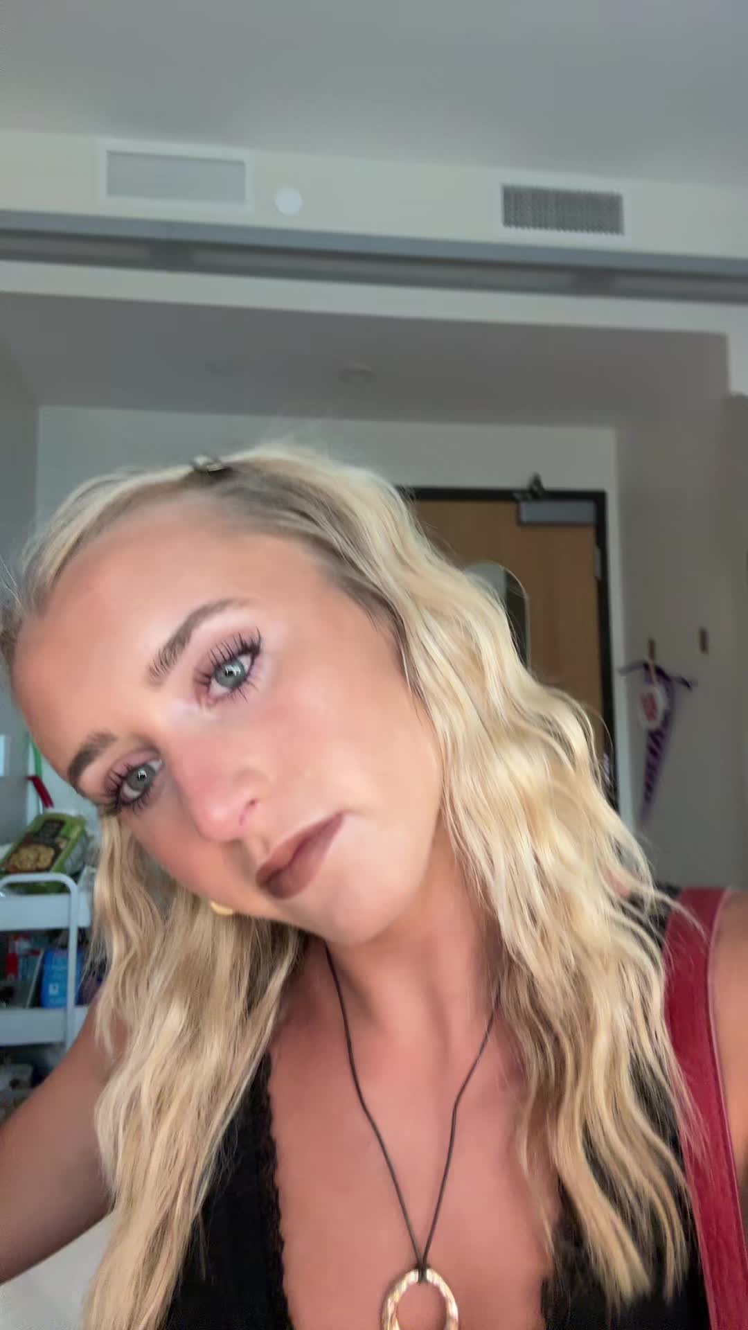 @L👧🏼