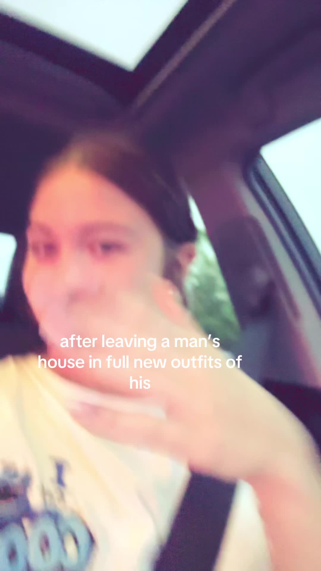 @🦦