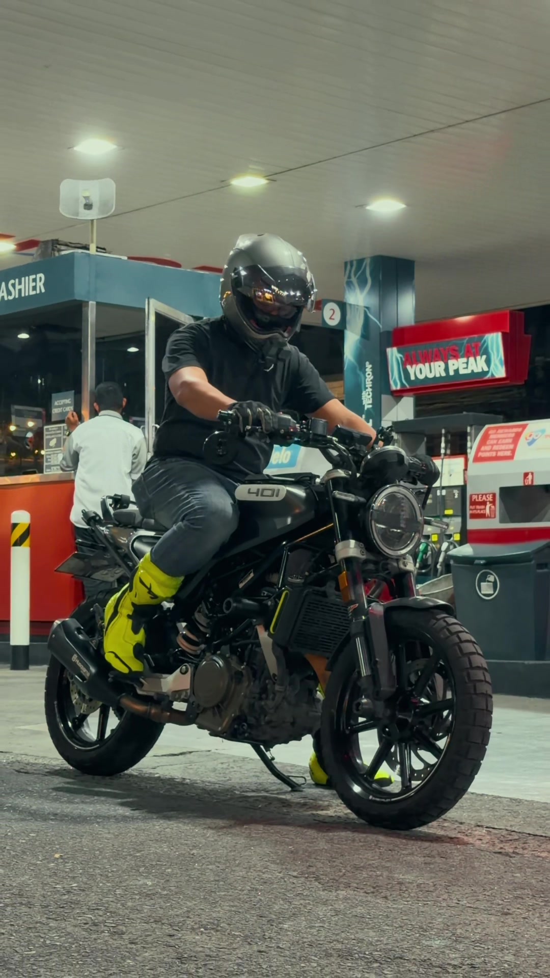 @23MOTO