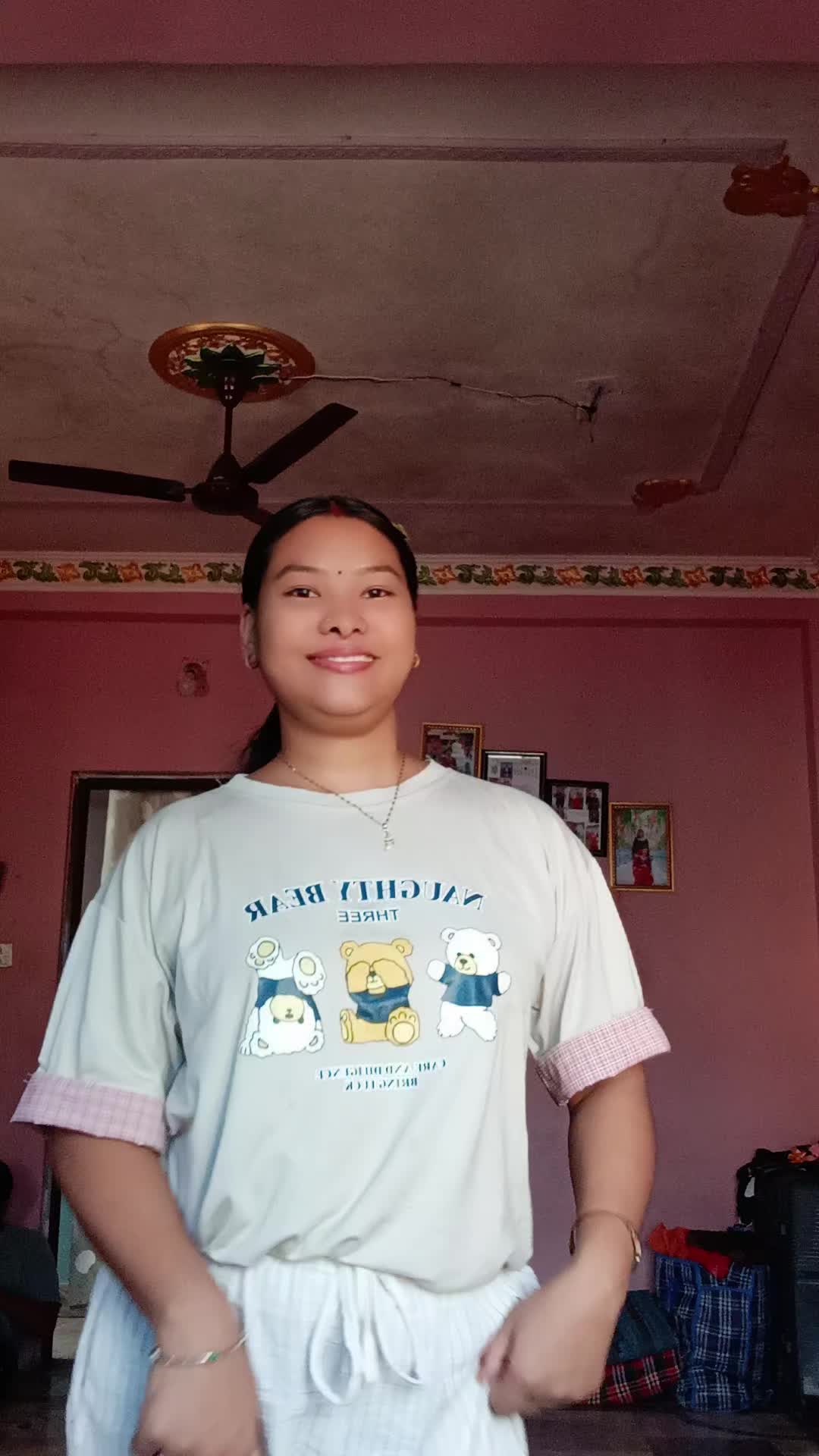 @Miss thapa 💋🤞