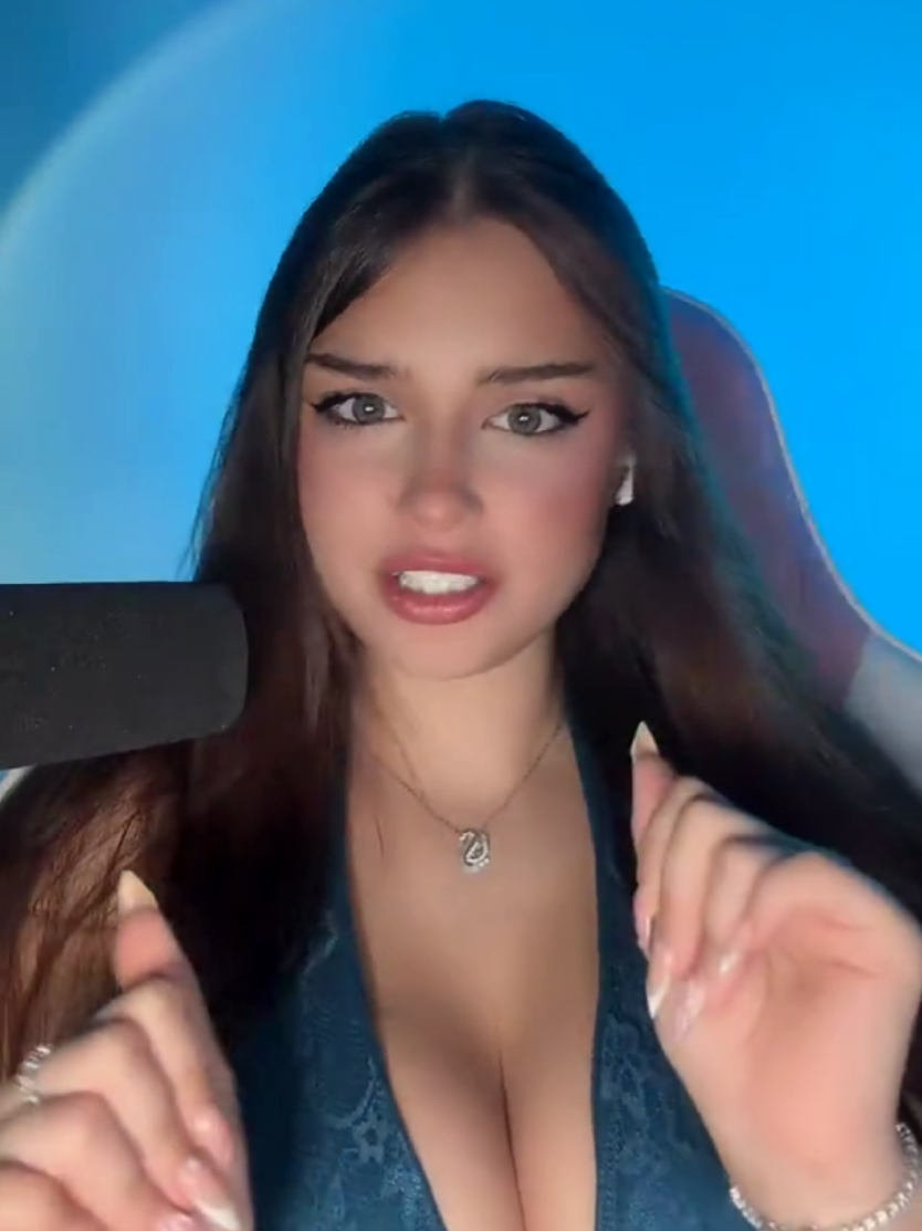 @AnnaWorld🍓