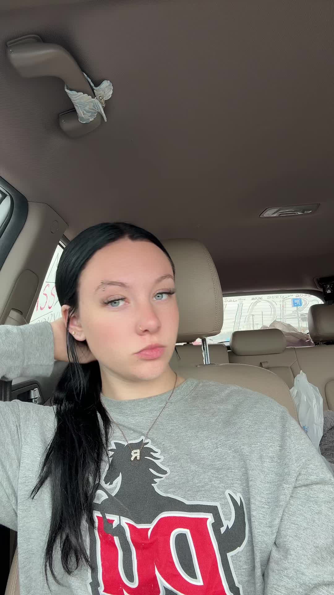 @🎧