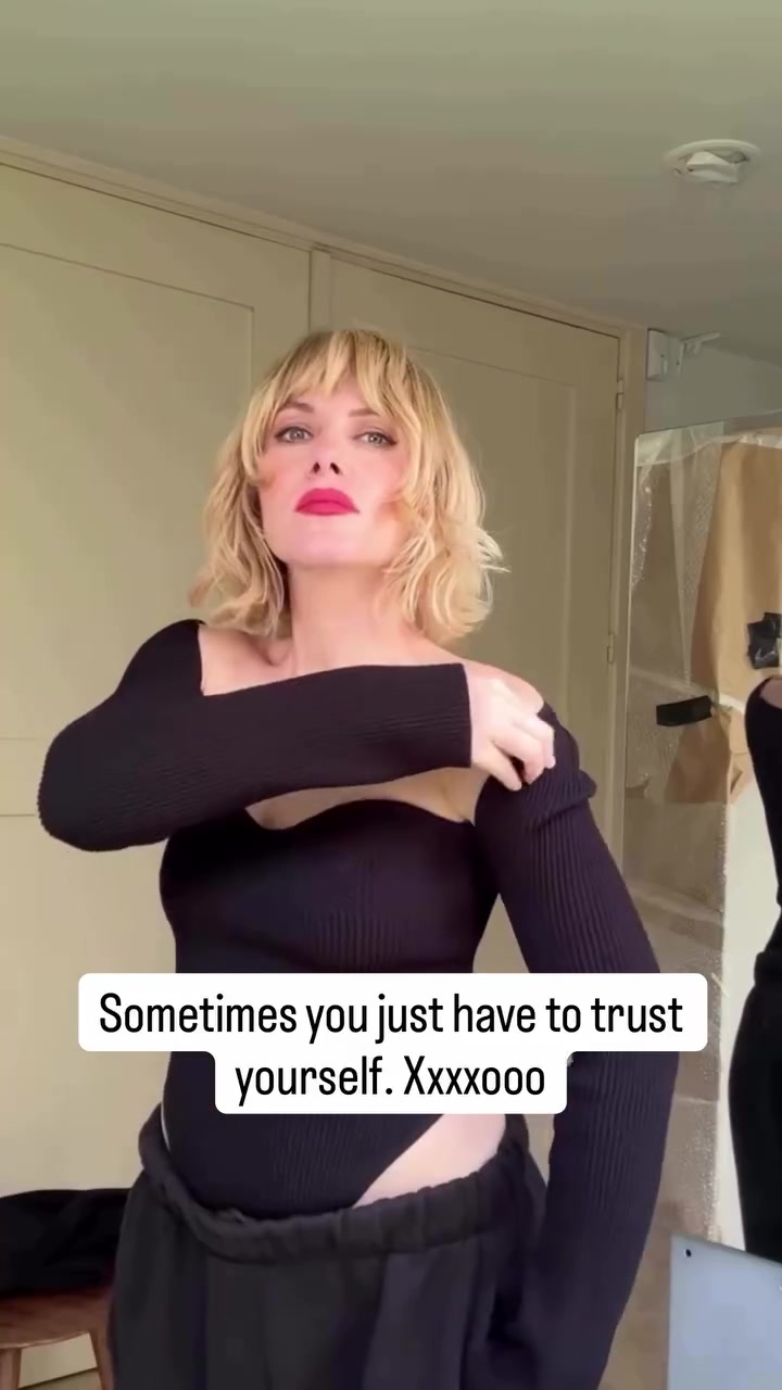 @Jayne Matthews | Hairstylist