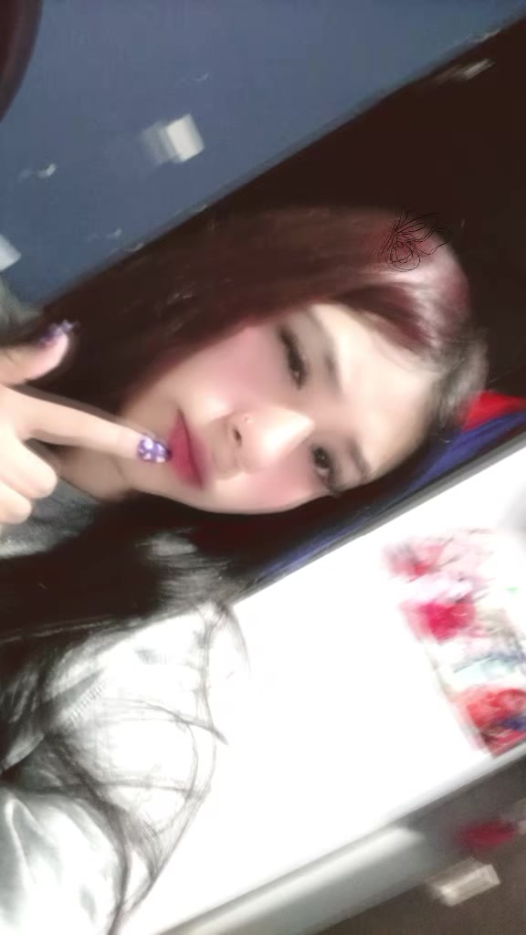 @LORA🌷👸🏻