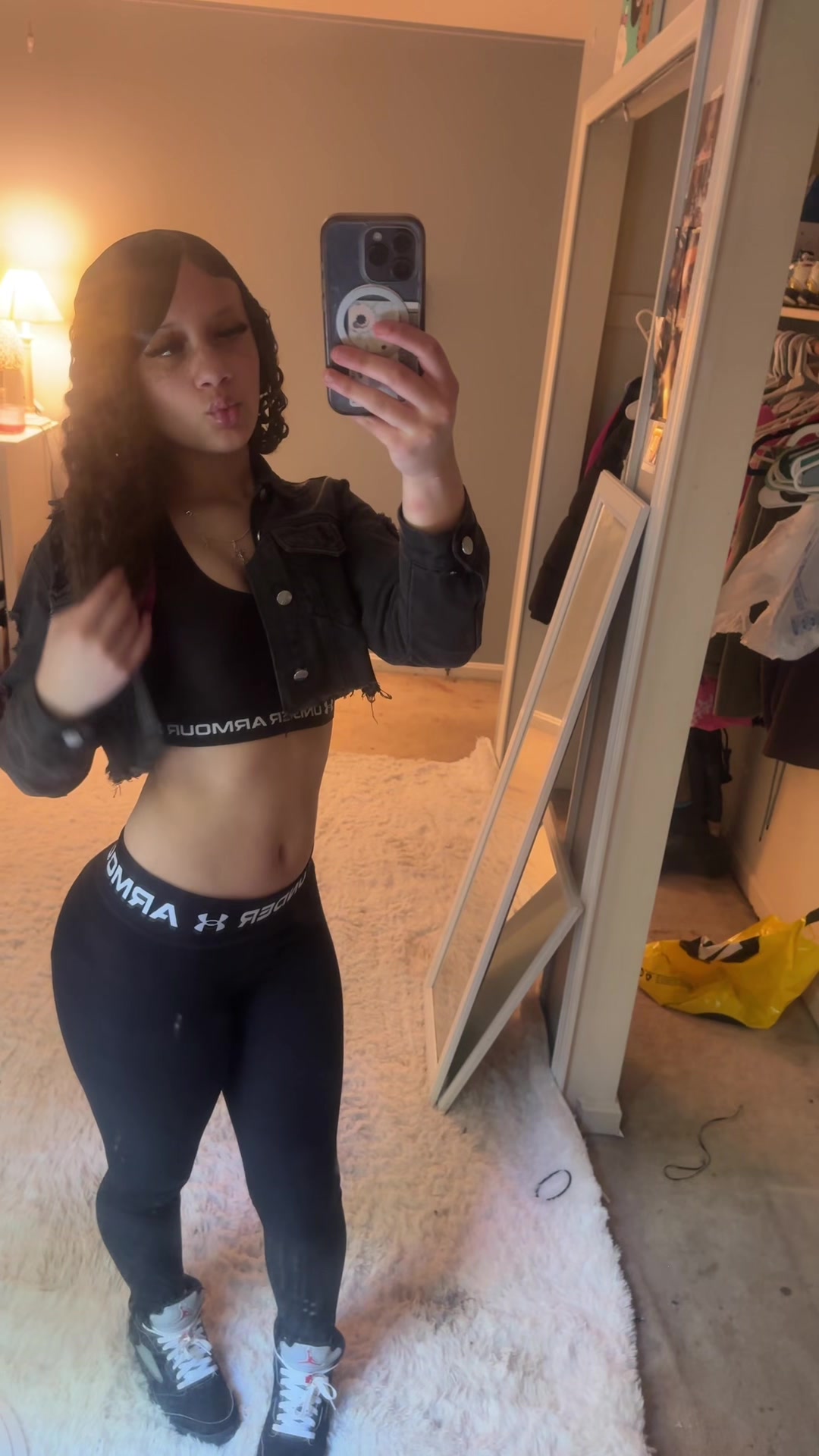 @￶