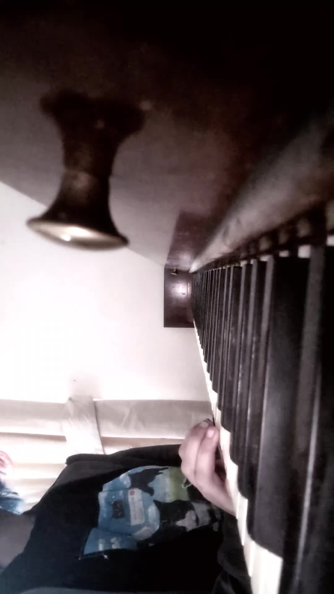 @literallylightbulb