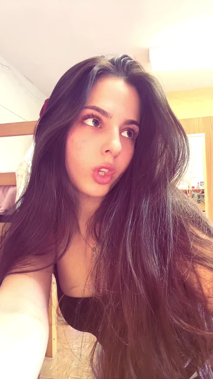 @ava_larcome