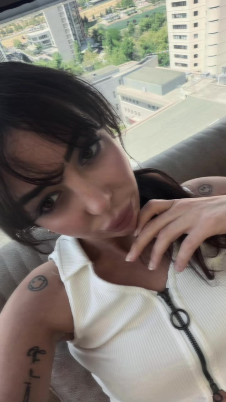 @Esra06