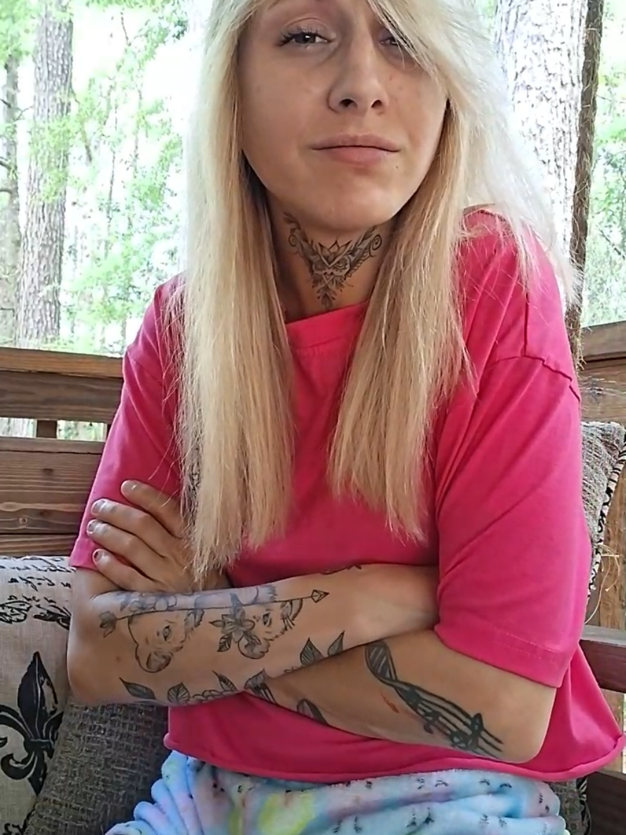 @Smokeyybarbie420