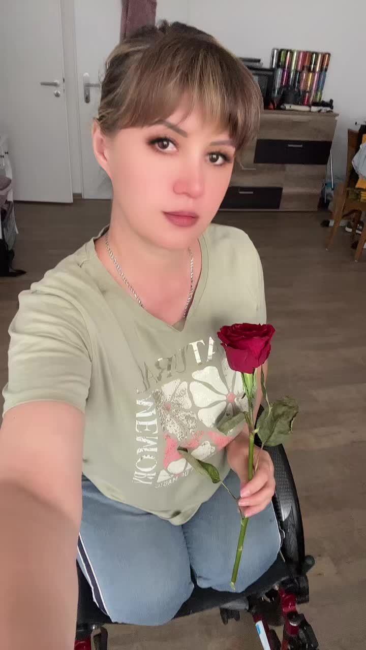 @Аня Роз