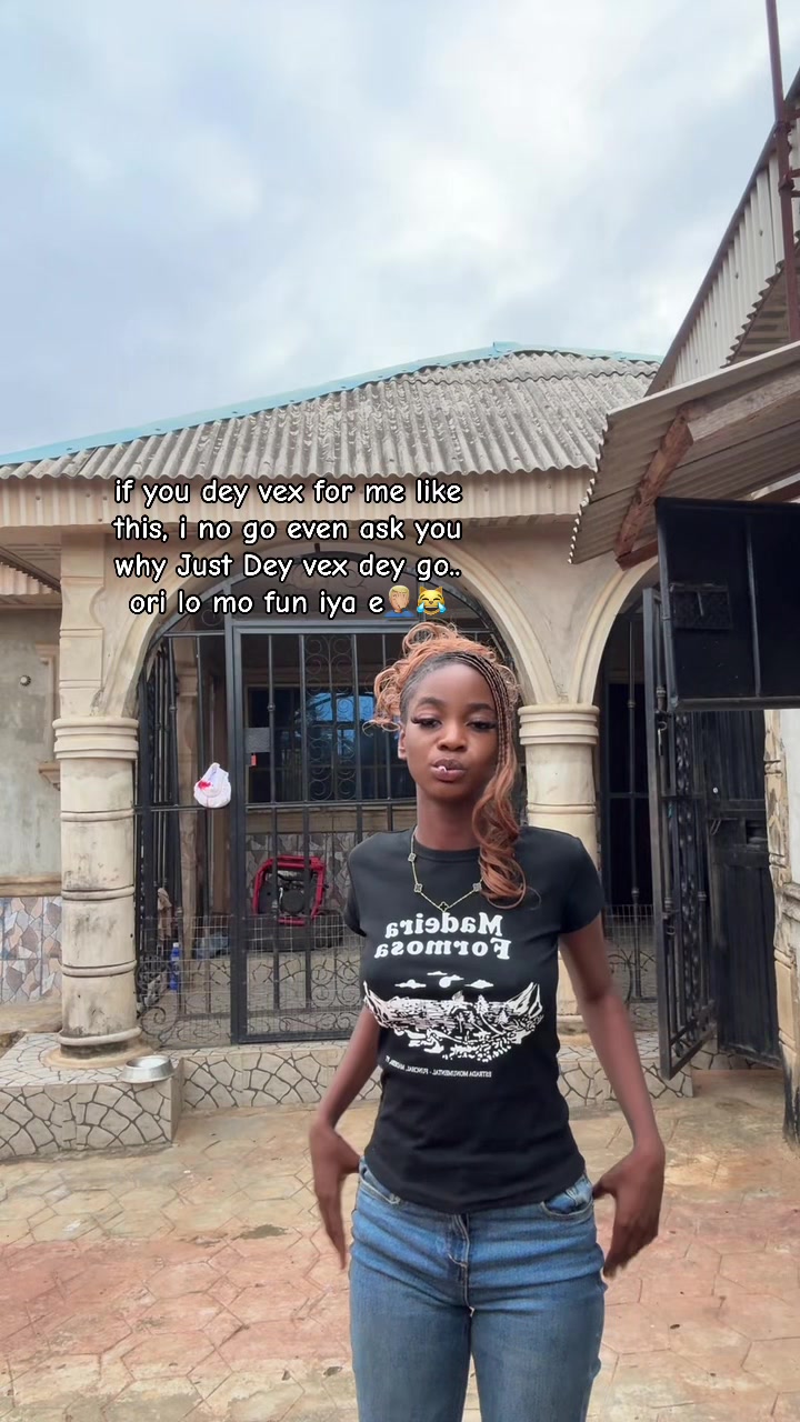 @Tola😽