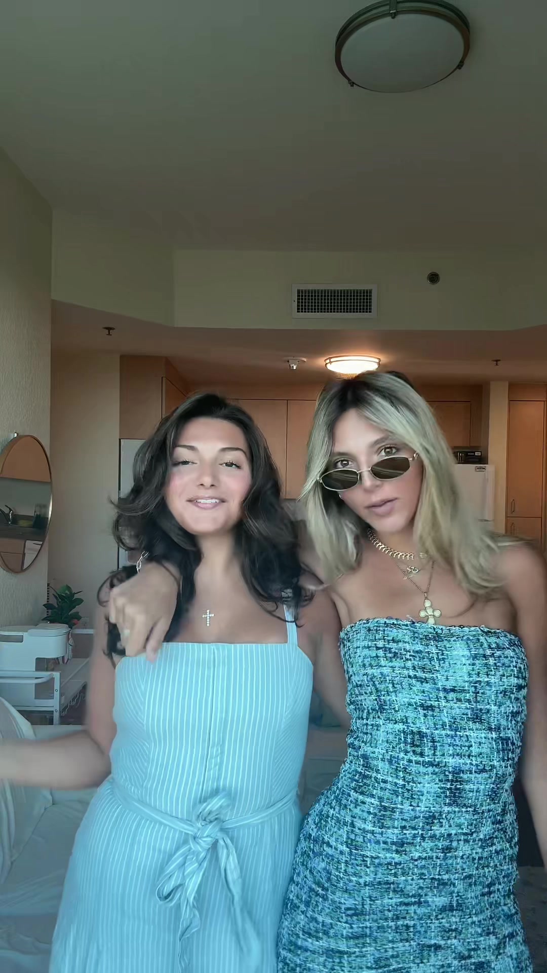@Gia