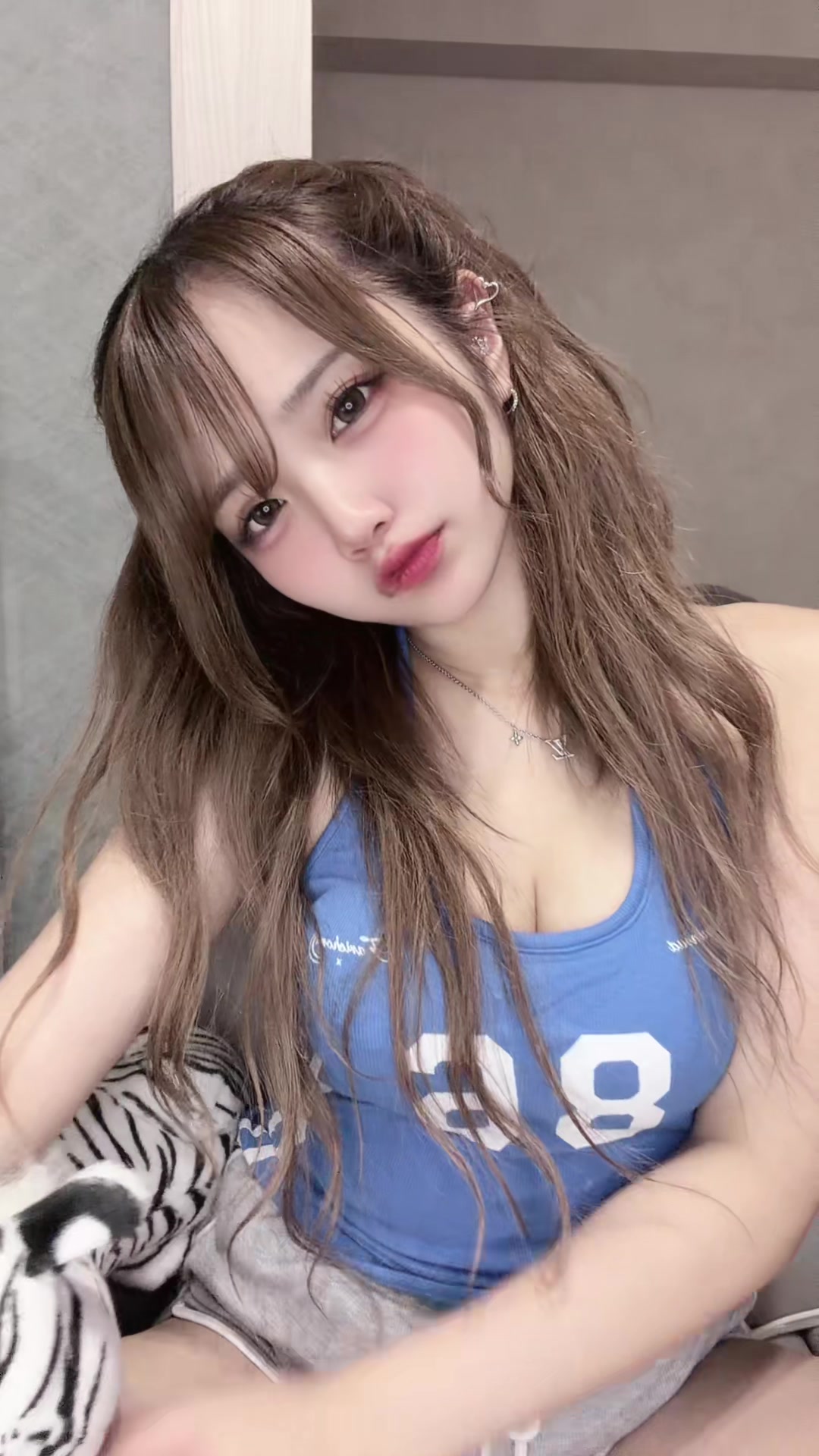 @えま