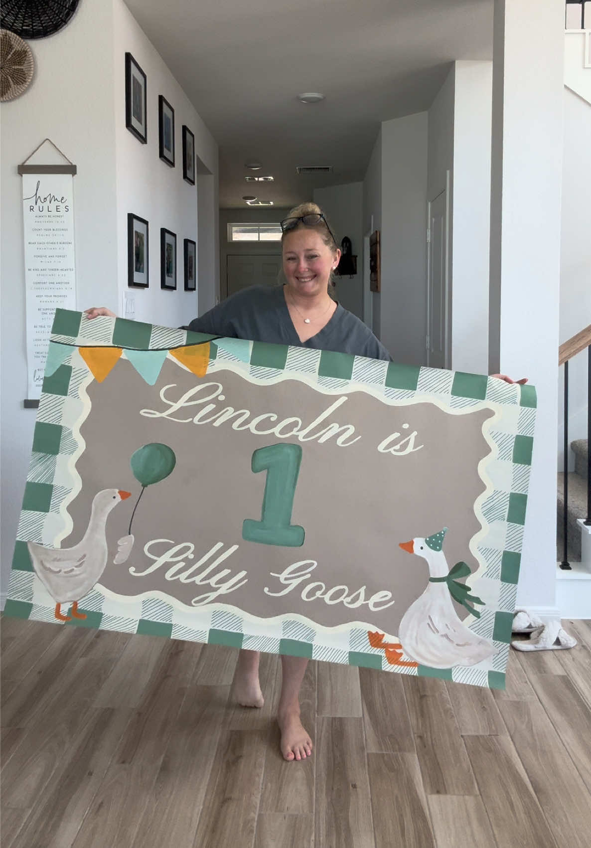 @Lindsey | Banner Artist & Mom
