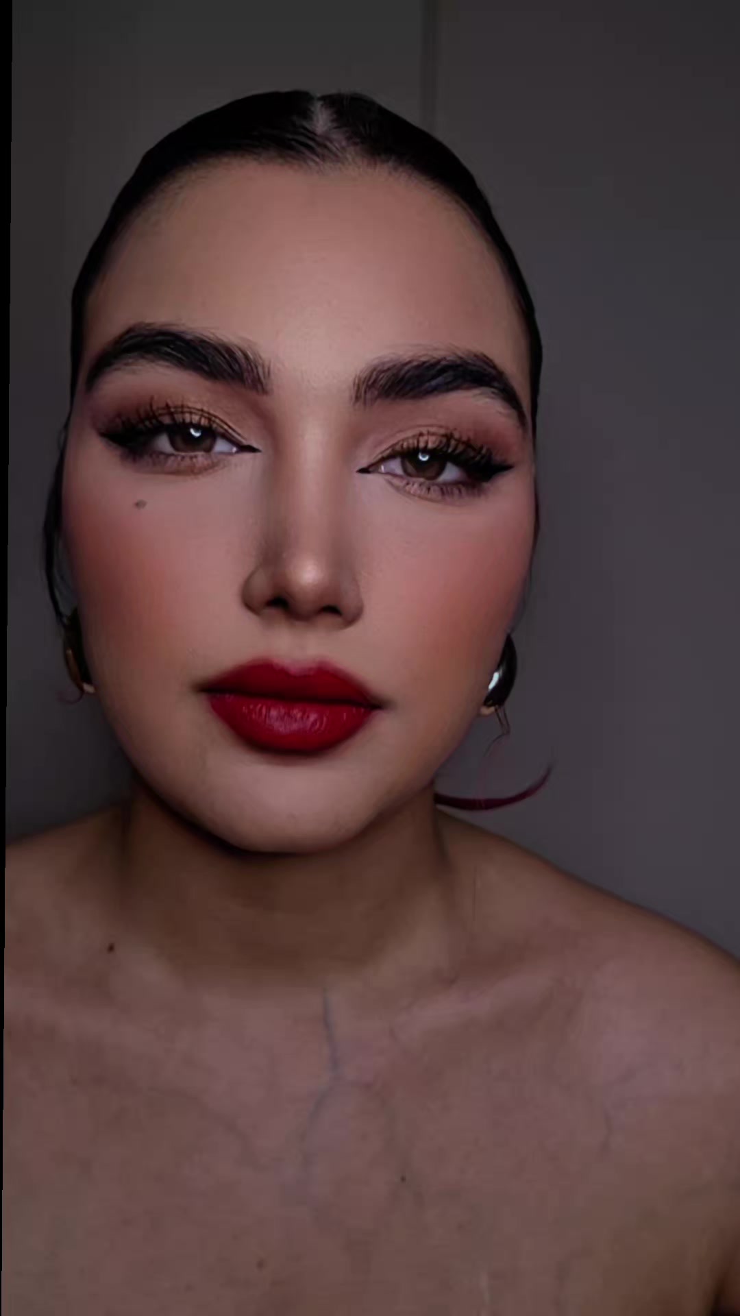 @Anaazin