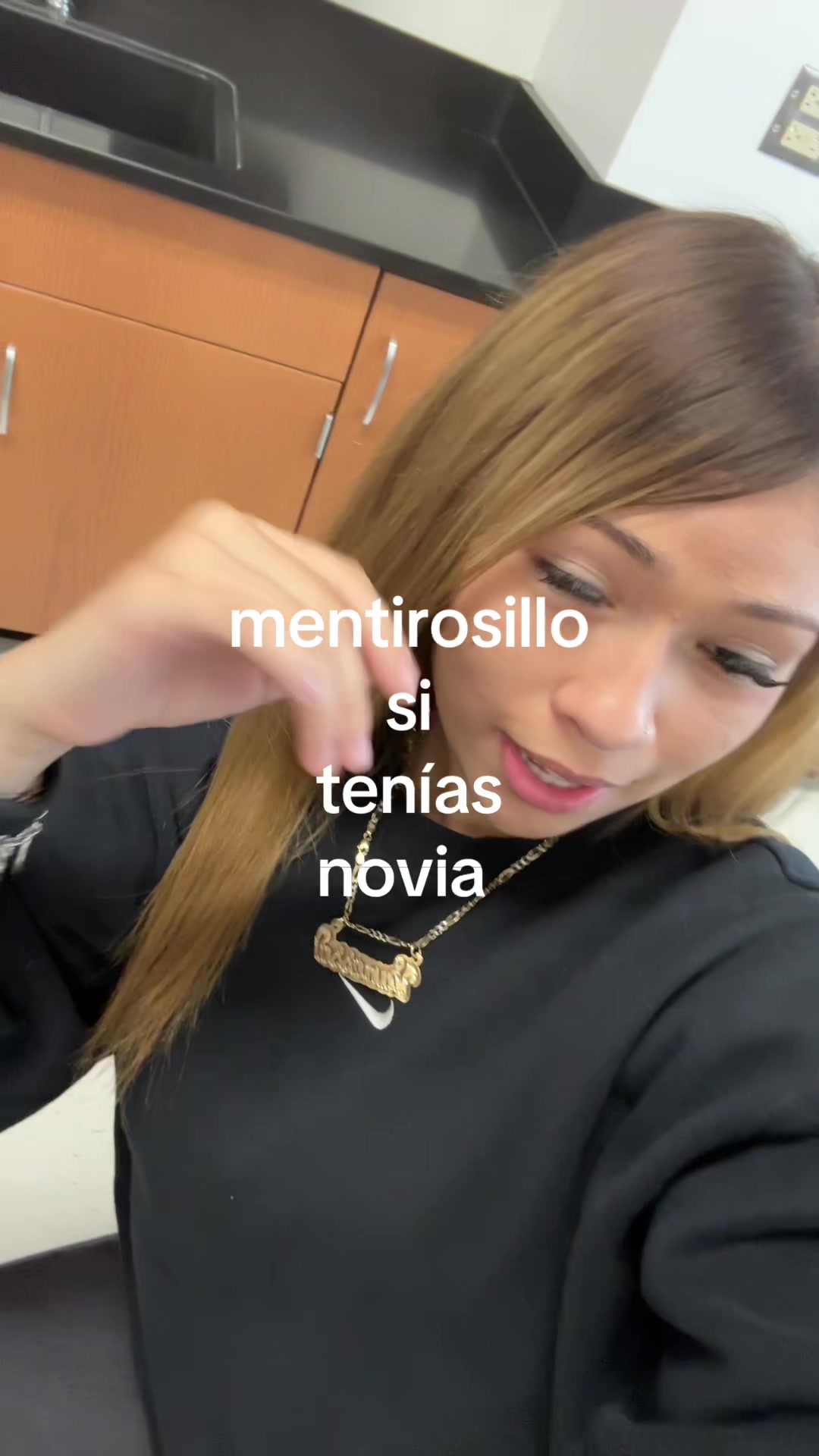 @𝒱