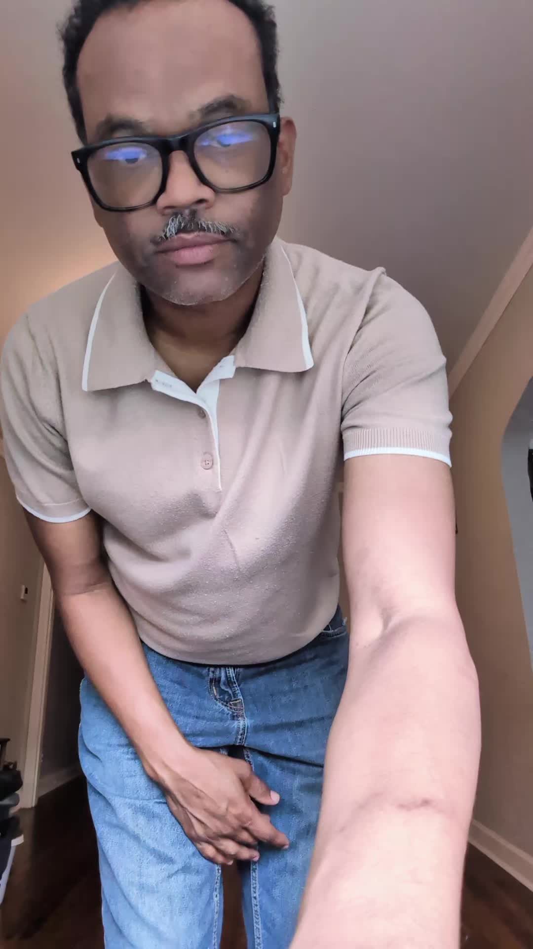 @Jowahorncomedy
